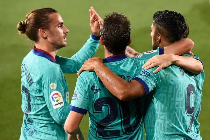 Official formations: Barcelona Espanyol