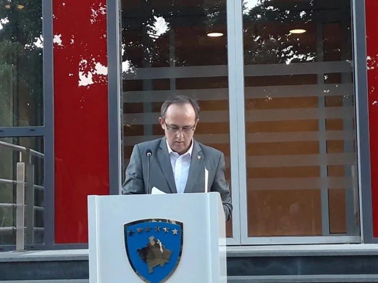 Hoti: Estamos listos para el diálogo, pero con el reconocimiento mutuo