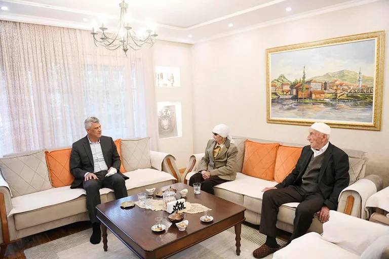 “President Thaci visits Kadri Wessel's parents, missing last one