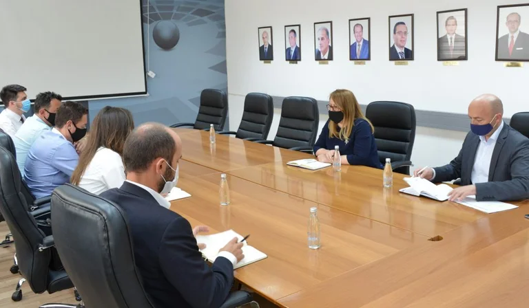 Crise de la pandémie, Bajrami rencontre Minority Sales Network