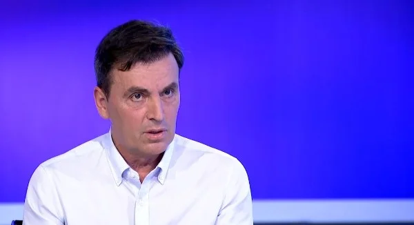 Tolaj: Në Kosovë janë 200 mijë persona që e kanë kaluar koronavirusin