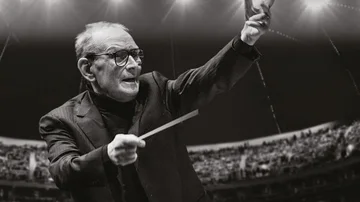 It is separated from the life of Ennio Morricone, the world-renowned master of film music!