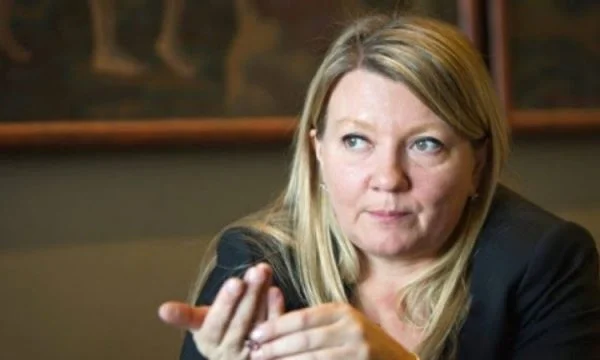 Ambasadorja finlandeze kritikon ashpër kosovarët: Askujt s’po i intereson për koronavirusin