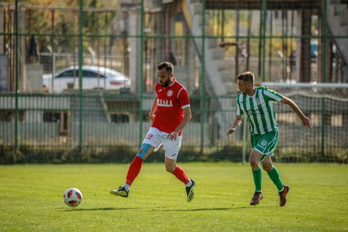 Mbyllen pjesët e para: Gjilani e Ballkani në epërsi