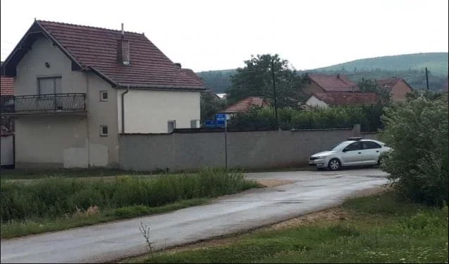 Vrasja në Lipjan, fqinjët thonë se dy familjet nuk kishin probleme mes vete