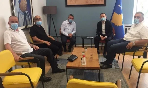 ​Sindikalistët i kërkojnë Zemajt pagesën shtesë për punëtorët shëndetësorë