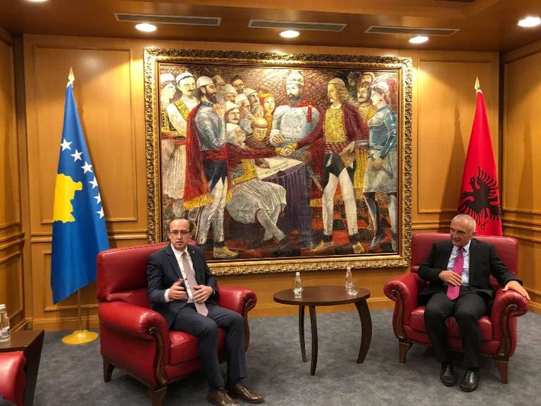 Kryeministri Hoti pritet edhe nga presidenti Meta