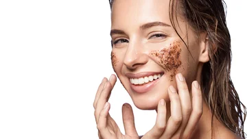 How to loosen your face every evening with two basic products