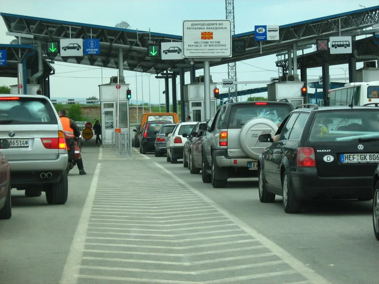 Ministria apel bashkatdhetarëve në diasporë: Keni kujdes kur të udhëtoni nëpër Serbi