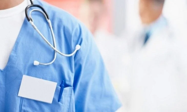 Infektohet me koronavirus një mjek i spitalit të Gjilanit