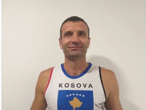 Atleti kosovar, Fikret Shatri sot fillon vrapimin 257 km – nga Prishtina në Tiranë
