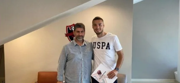 Zyrtare: Flamurtari nënshkruan me futbollistin e kombëtares
