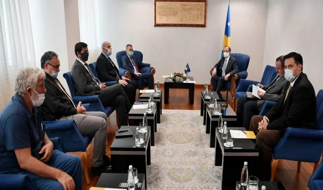 ​Hoti kërkon përshpejtimin e implementimit të nismës për tërheqjen e 10 për qind të kursimeve