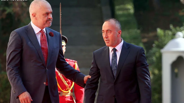 Edi Rama ka nënshkruar tërheqjen e padisë ndaj Ramush Haradinajt (Dokument)