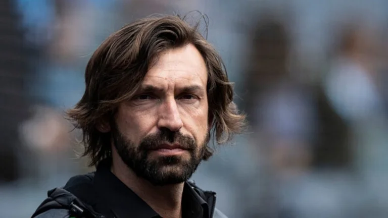 Pirlo ist in der Nähe dieses Teamtrainers zu nennen