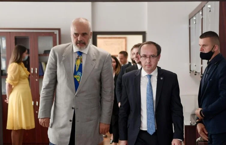 Rama le dice a Hoti: Albania ha estado presente y siempre estará cerca de Kosovo