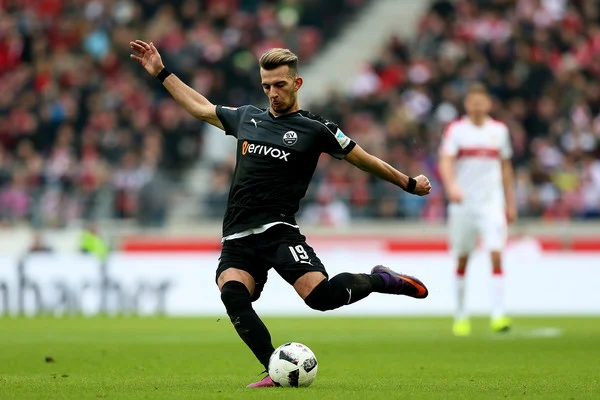 Offizieller: Kosovo star leaves club nach 6 Jahren