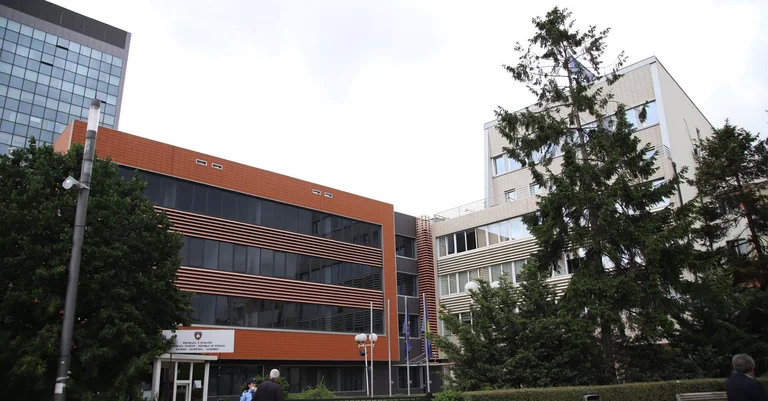 Riunione della Commissione annunciata da Agim Veliu