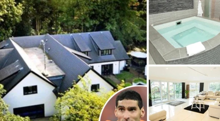 Innerhalb des Luxushauses des ehemaligen Manchester United Spielers, mit dem Pool und der Barber