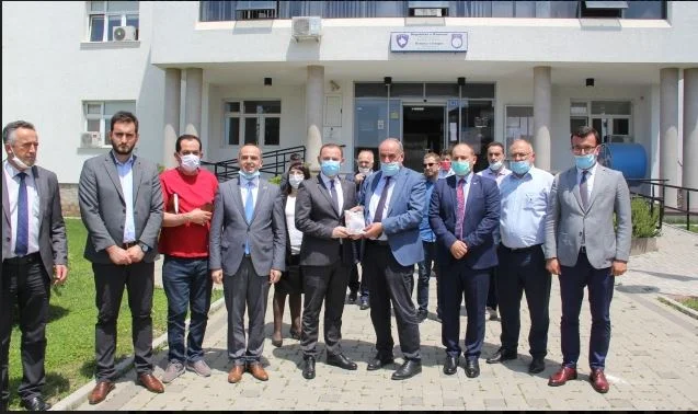 Zemaj visita Istog, raccomanda Rugova per la gestione della pandemise Covid-19