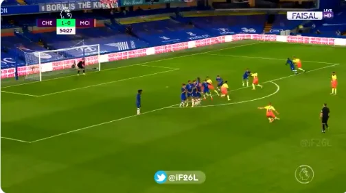 De Bruyne apagó las luces de Kerpa con un supergeon del tiro libre.