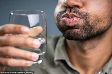 Gli scienziati provano l'acqua salata come alternativa per combattere Ovid 19