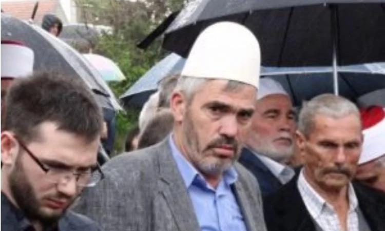 BIK incident: Mulla Osmani es tomada de la policía y cuenta lo que le pasó