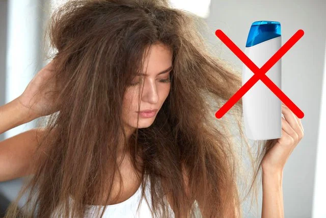 Se vuoi capelli belli e sani, evita questo tipo di shampoo