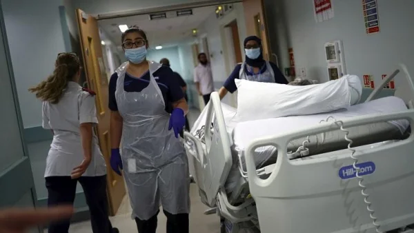 Coronavirus: Scientists in England warn of real danger of second wave
