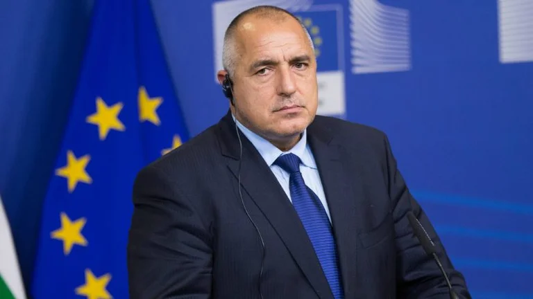 Primo ministro della Bulgaria per essere punito per non impostare la maschera