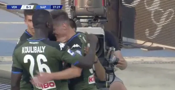 Tra i due fuochi: Napoli Marco contro Verona
