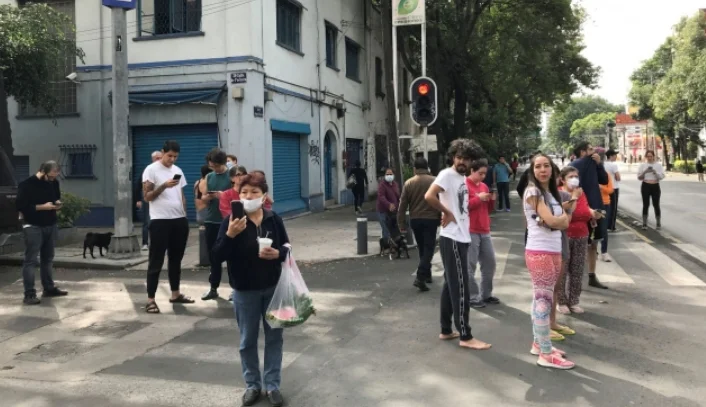 Powerful Earthquake Strikes South Mexico