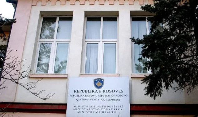 Ministria e Shëndetësisë: Lajmi se kemi ndaluar testimet e rasteve të kontaktit është i rremë