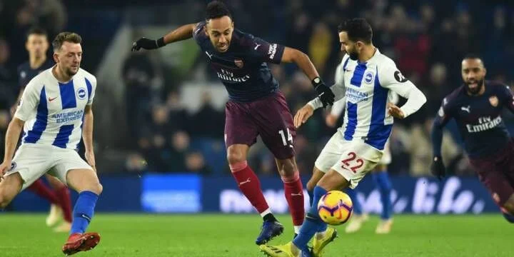 Arsenali pa Xhakën kërkon tri pikë kundër Brightonit – publikohen formacionet zyrtare