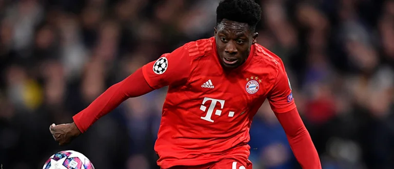 Alphonso Davies mposht konkurrencën e fortë dhe shpallet i riu më i mirë në Bundesligë
