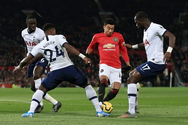 Tottenham – Man United është superndeshja që fillon pas pak, publikohen formacionet zyrtare