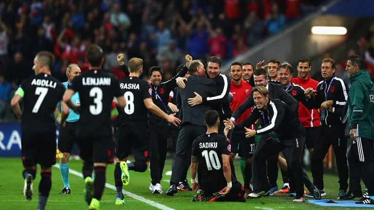 Llogaria zyrtare e UEFA-s rikujton golin historik të Shqipërisë në Euro 2016