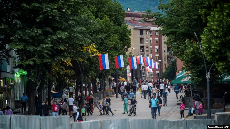 Qeveria Hoti hesht lidhur me zgjedhjet serbe në Kosovë në kohë pandemie