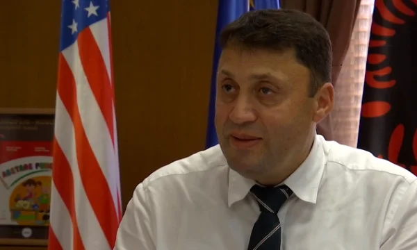 Ministri Likaj: Testi i Arritshmërisë mund të anulohet tërësisht nëse nuk bie numri i rasteve me Covid-19