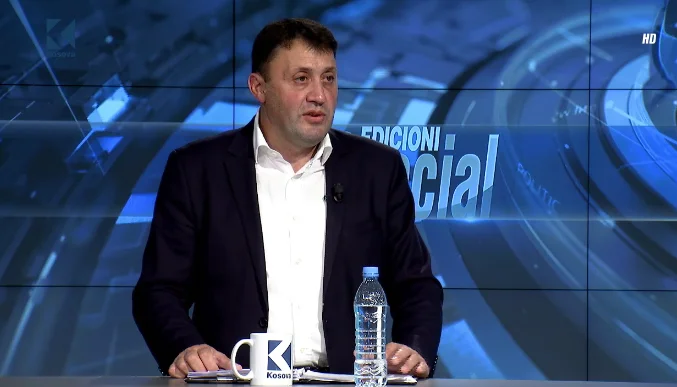 Ministri Ramë Likaj: Dy zyrtarë në Ministrinë e Arsimit janë pozitiv me COVID-19, kam pasur kontakt me ta