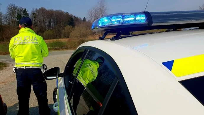 Sllovenia e fut Kosovën në listë të zezë, 14 ditë karantinë për çdo kosovar që hyn brenda territorit