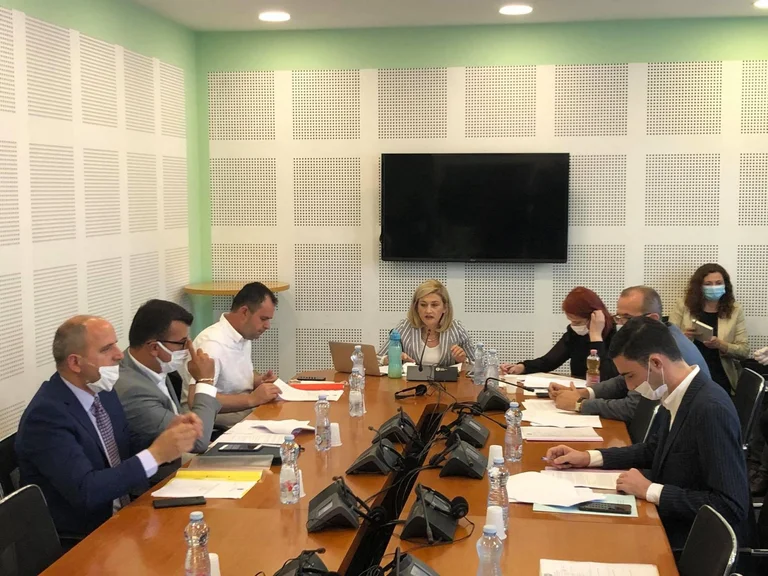 Konstituohet Komisioni Hetimor për pandeminë, kërkohet që Vitia e Zemaj të jenë dëshmitarë