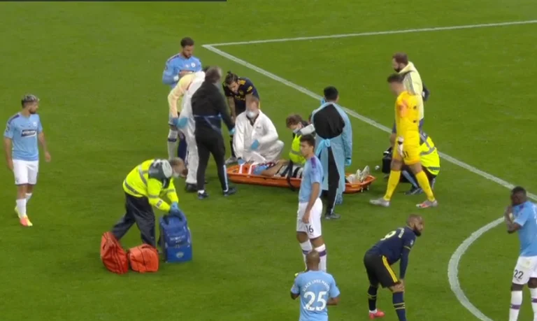 Shokuese: Përplasje e frikshme në ndeshjen Manchester City- Arsenal