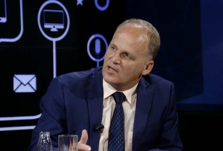 Krasniqi: Tek rastet e fundit janë vërejtur simptomat e të humburit të të shijuarit dhe nuhaturit