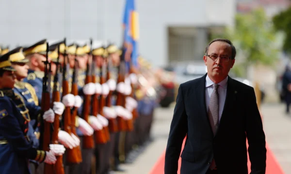 Hoti: Në Washington shkojmë për njohje reciproke