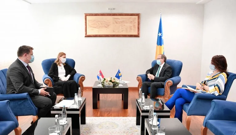 Hoti: Kosova duhet ta ndjekë shembullin e Kroacisë