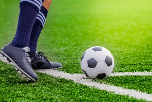 Koronavirusi nuk e lë të qetë futbollin anglez, 12 raste të reja me Covid-19