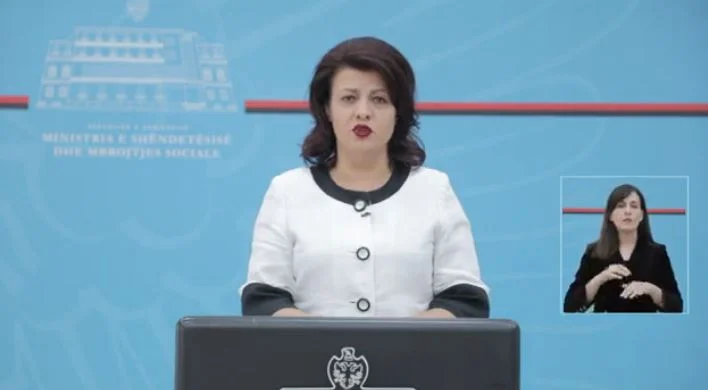 Vdes edhe një person nga koronavirusi në Shqipëri