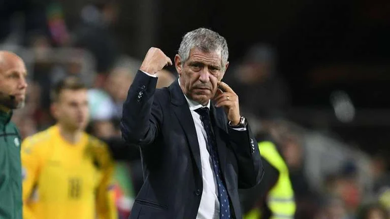 Zyrtare: Santos vazhdon edhe për katër vite me Portugalinë