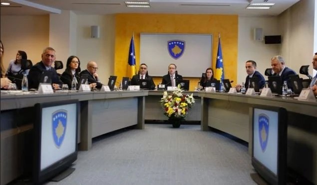Il governo ha rinviato la revisione di bilancio domani